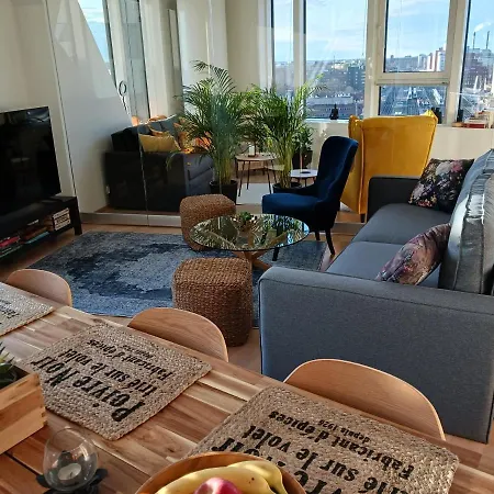 Nokia Areenan Yhteydessae *